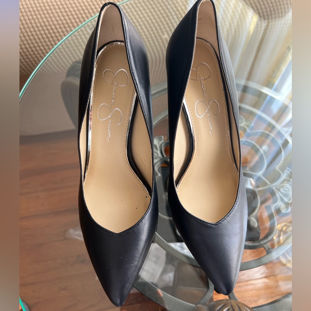 Jessica Simpson Black Heels Timeless Elegance
